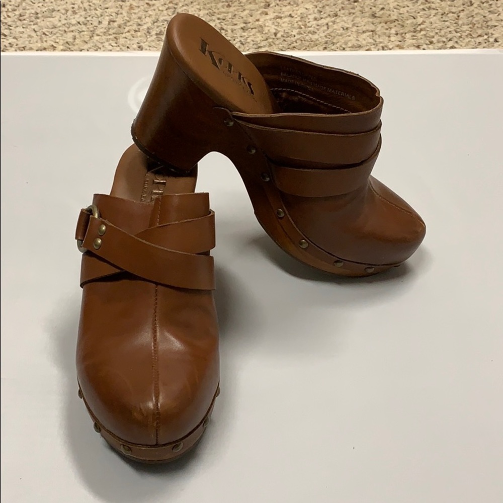 KORKS leather & wood studded mules/clogs. Size 38.